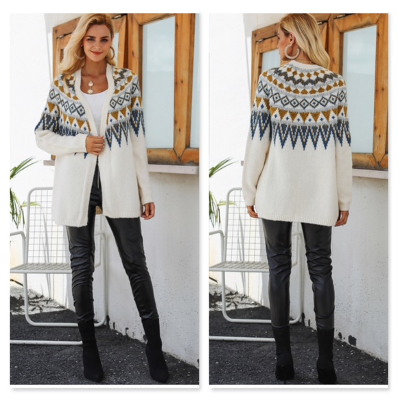 Tinsel Embellished Aztac Knit Open Cardigan - Picture 2 of 8